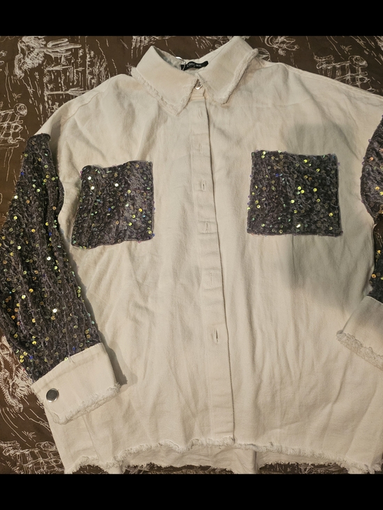 Tops - Cream Button-Up Shirt with Sequin Gray Pockets & Sleeves